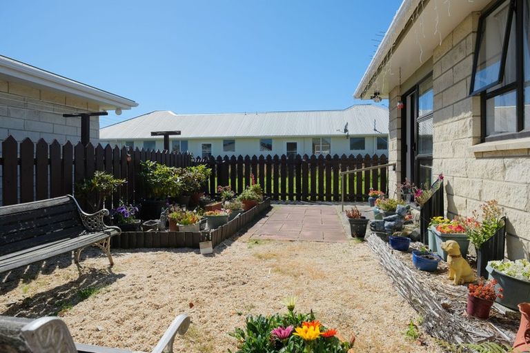 Photo of property in 227e Oxford Street, South Dunedin, Dunedin, 9012