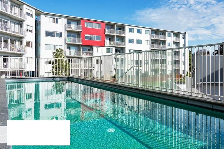 Photo of property in Shoal Haven Apartments, 112a/130 Anzac Street, Takapuna, Auckland, 0622
