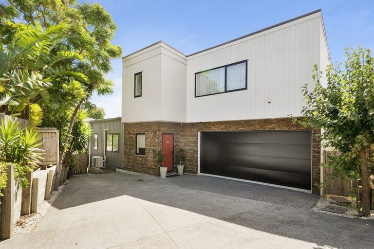 Photo of property in 5b Hemsway Place, Sunnyhills, Auckland, 2010