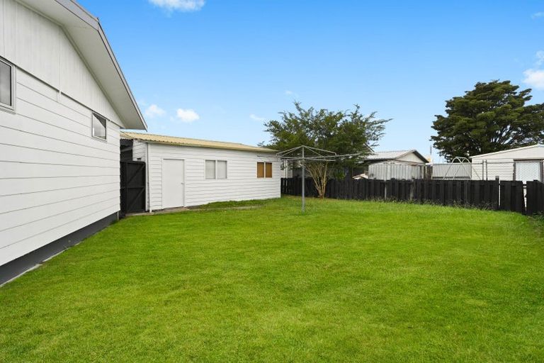 Photo of property in 17 Enfield Street, Nawton, Hamilton, 3200