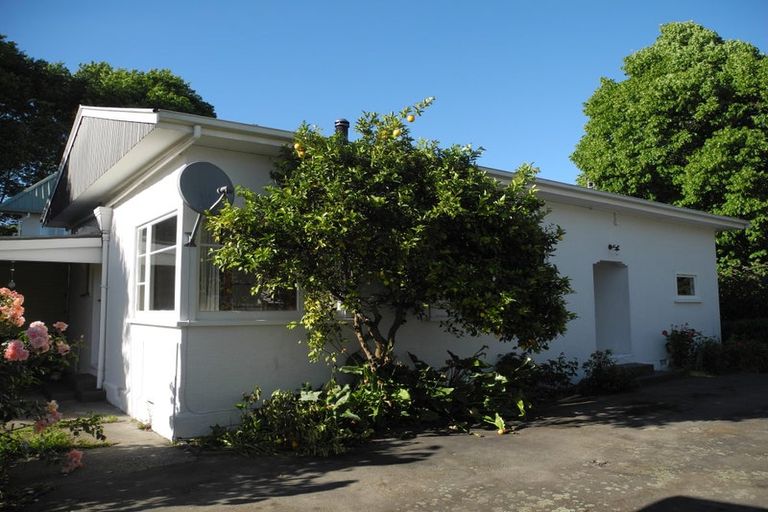 Photo of property in 17 Bowenvale Avenue, Cashmere, Christchurch, 8022