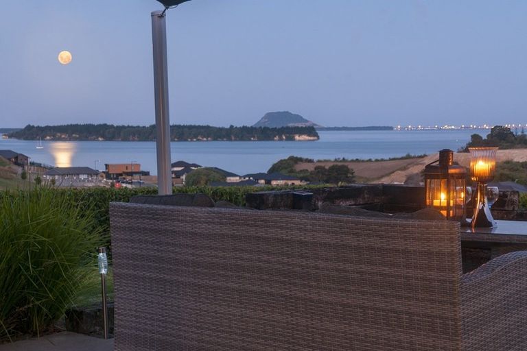 Photo of property in 15 Lynley Park Drive, Omokoroa, 3114