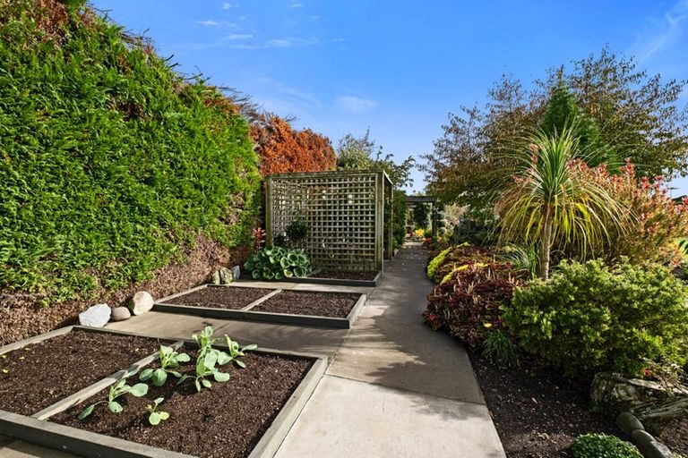 Photo of property in 2 Joll Street, Waitara, 4383