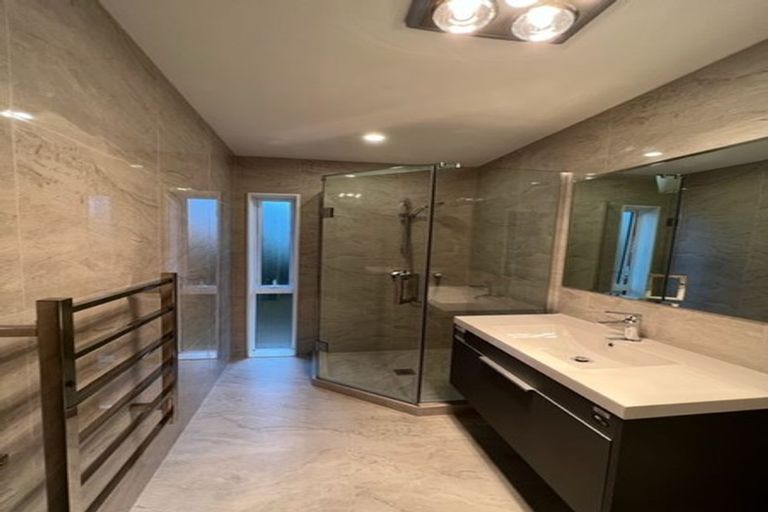 Photo of property in 311 Beach Haven Road, Birkdale, Auckland, 0626