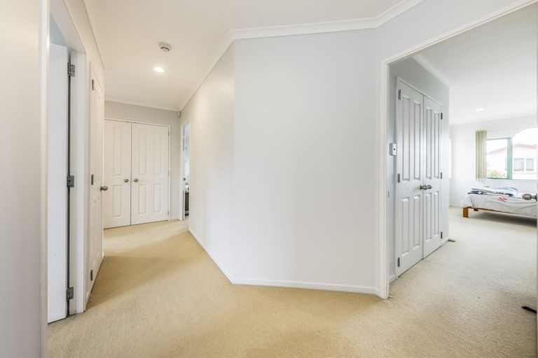 Photo of property in 38 Maypark Crescent, Flat Bush, Auckland, 2016