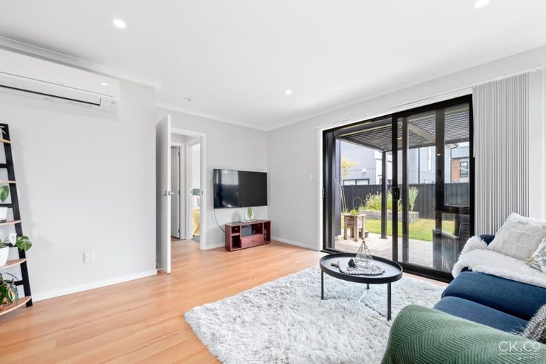 Photo of property in 7 Mawai Hakona Drive, Wallaceville, Upper Hutt, 5018