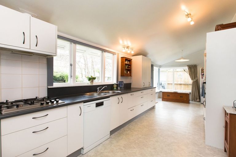 Photo of property in 339 Stoney Creek Road, Kelvin Grove, Palmerston North, 4470