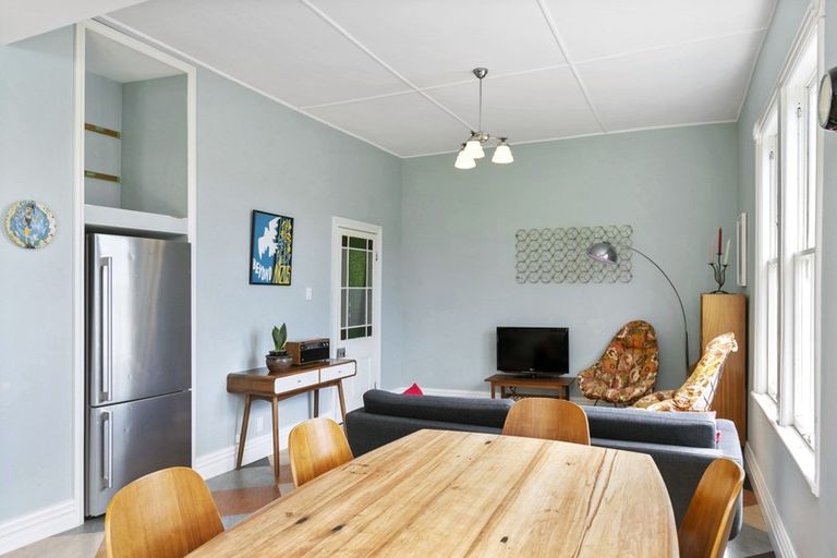 Photo of property in 205 Melbourne Road, Island Bay, Wellington, 6023