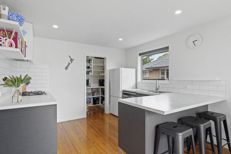 Photo of property in 63 Appleby Crescent, Burnside, Christchurch, 8053