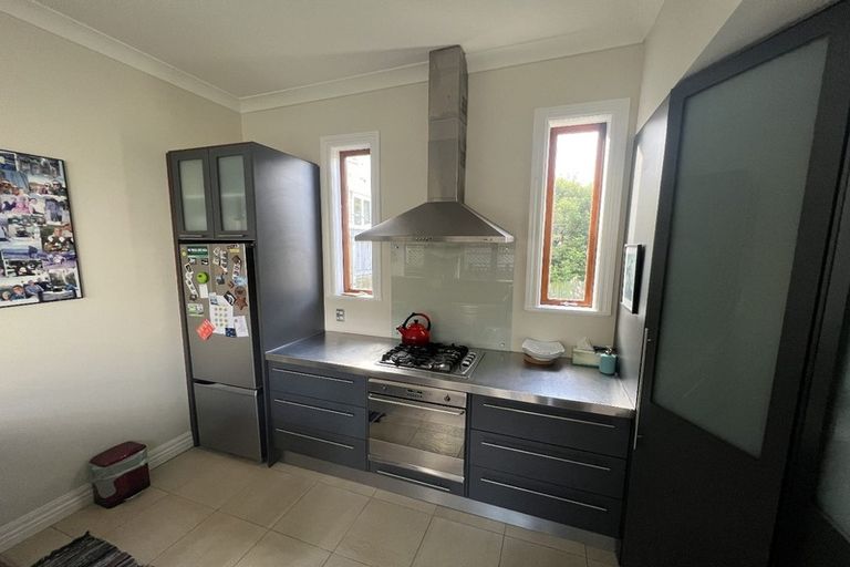 Photo of property in 12 Charlotte Avenue, Brooklyn, Wellington, 6021