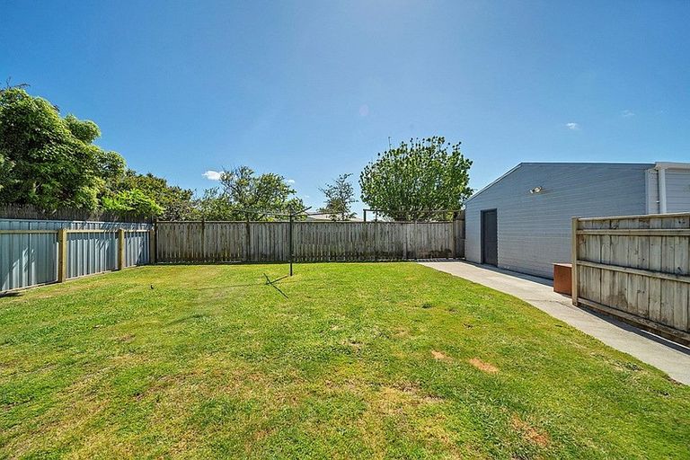 Photo of property in 37 Tawa Street, Hawera, 4610