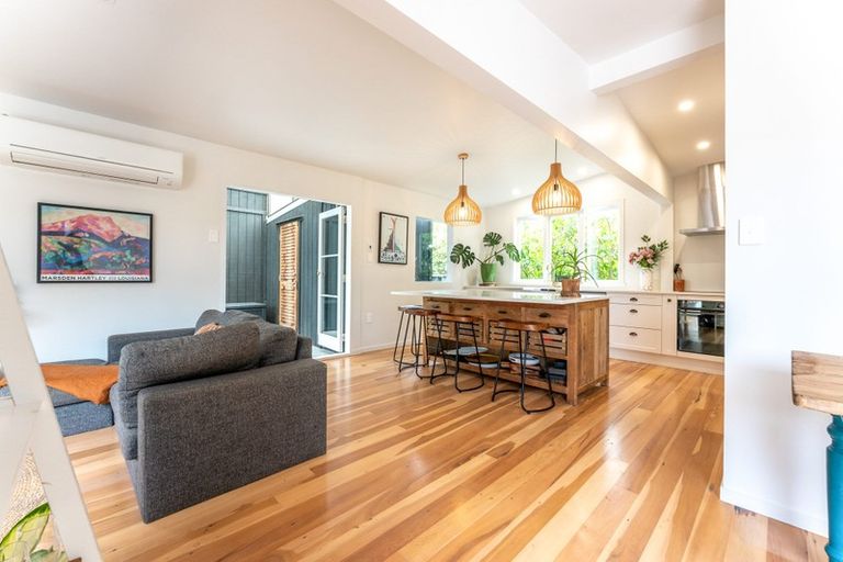 Photo of property in 1 Rata Street, Oneroa, Waiheke Island, 1081