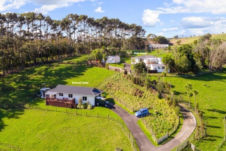 Photo of property in 179 Taiapa Road, Muriwai, Waimauku, 0881