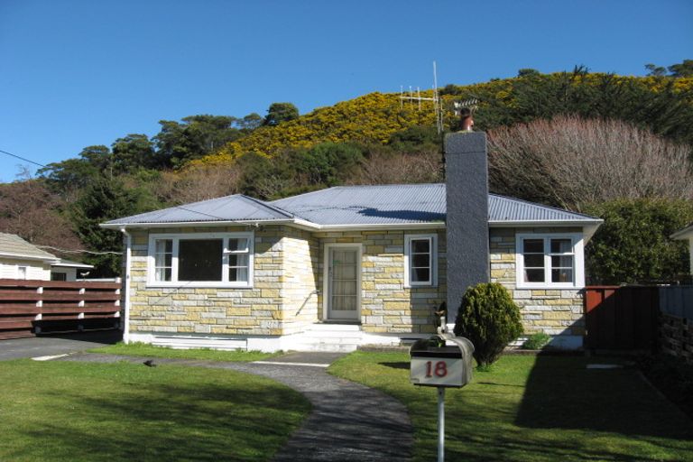 Photo of property in 18 Dover Road, Wainuiomata, Lower Hutt, 5014