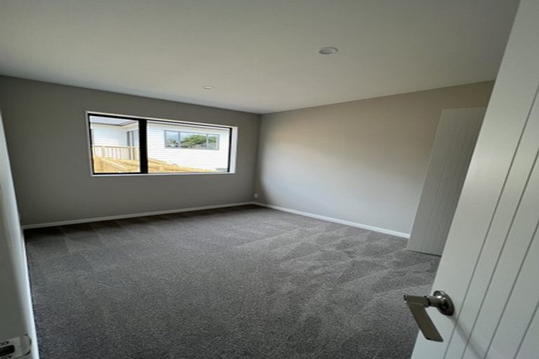 Photo of property in 8 Springhill Lane, Sunnyvale, Auckland, 0612