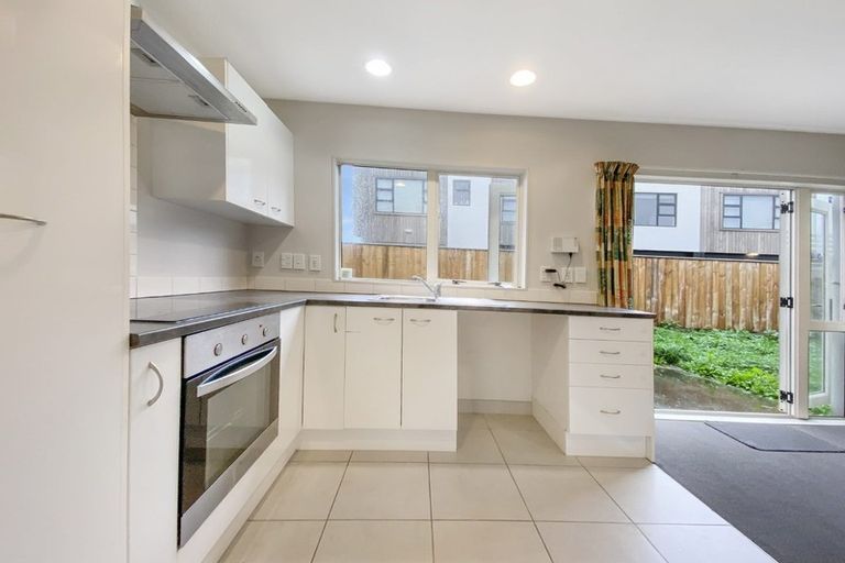 Photo of property in 3/8 Waldie Grove, Avalon, Lower Hutt, 5011