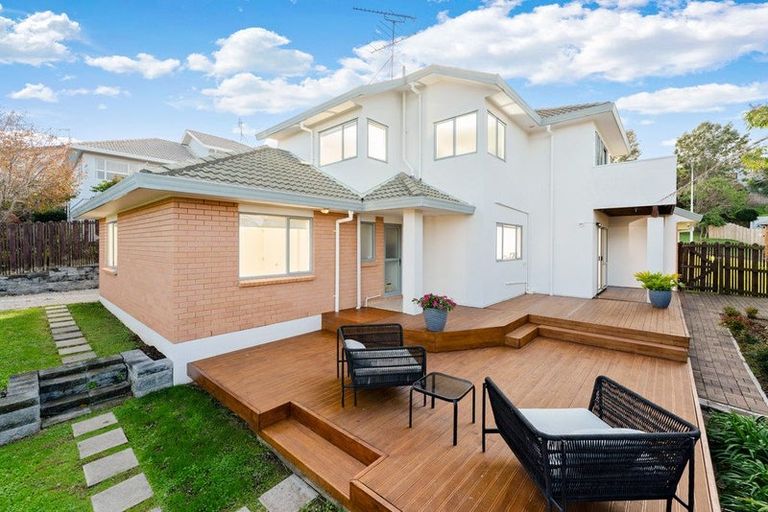 Photo of property in 29 Caversham Drive, Torbay, Auckland, 0630