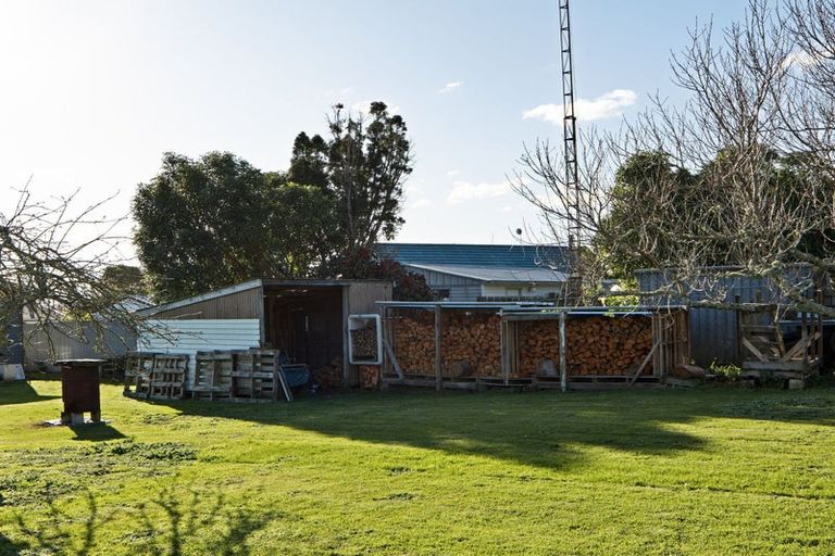 Photo of property in 25 Lyell Road, Outer Kaiti, Gisborne, 4010