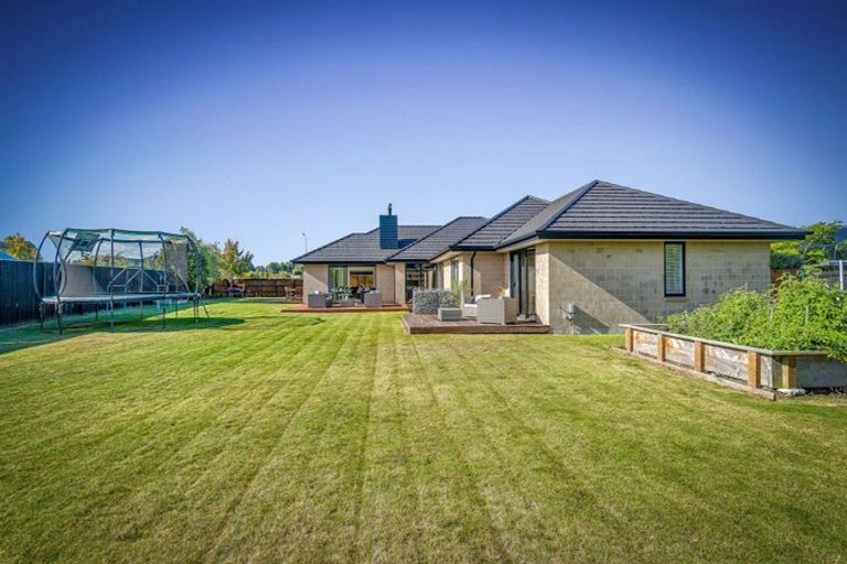 Photo of property in 43 Jacks Drive, West Melton, 7618