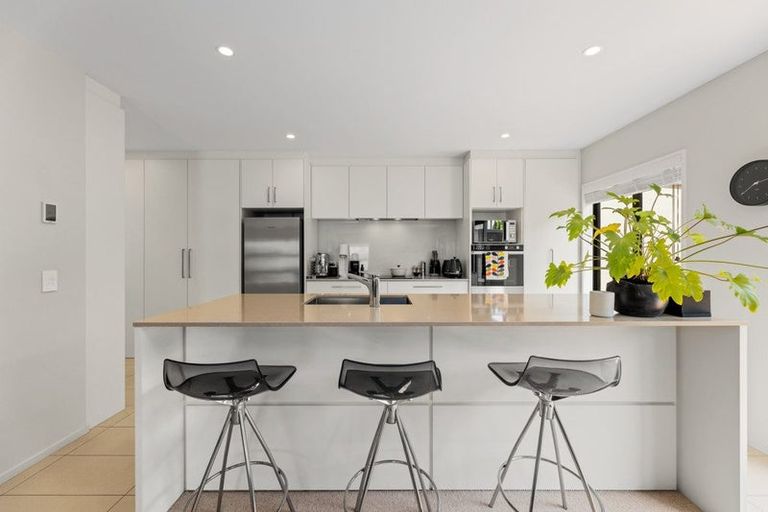 Photo of property in 72 Merivale Lane, Merivale, Christchurch, 8014