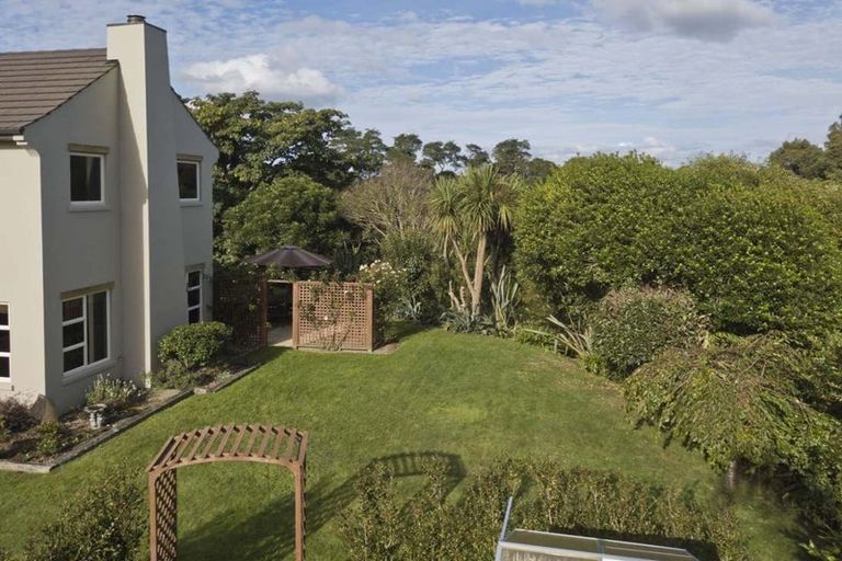 Photo of property in 10 Takapu Place, Huntington, Hamilton, 3210