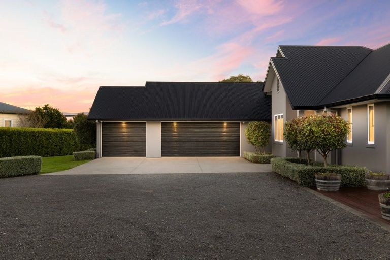 Photo of property in 555 Fencourt Road, Cambridge, 3493