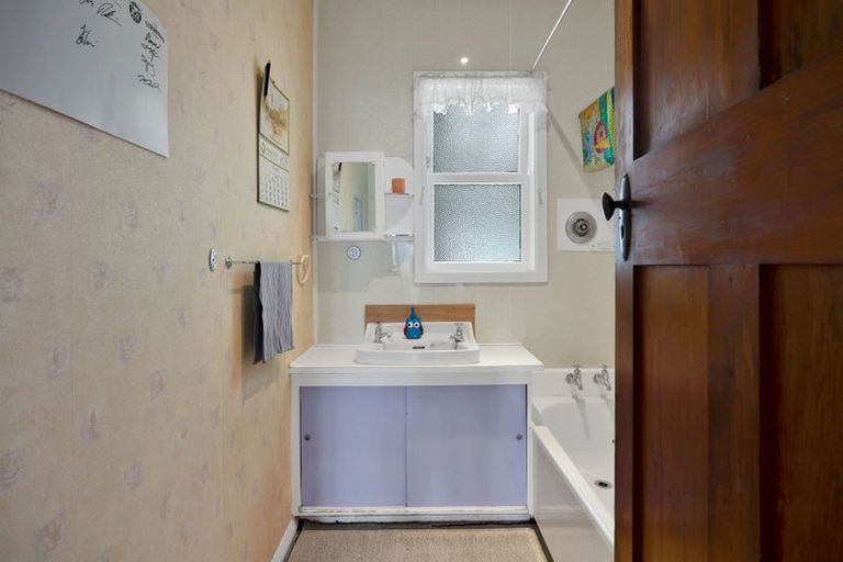 Photo of property in 4 Kerry Lane, Hawera, 4673