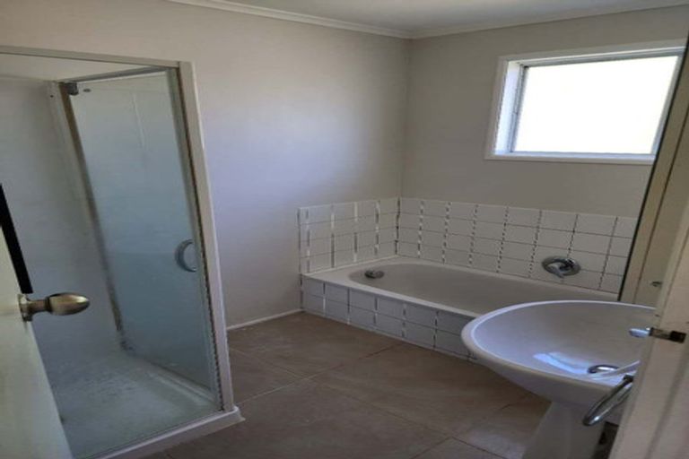 Photo of property in 307 Albany Highway, Rosedale, Auckland, 0632