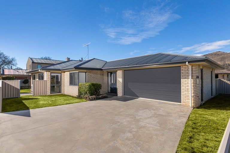 Photo of property in 51 Donegal Street, Cromwell, 9310