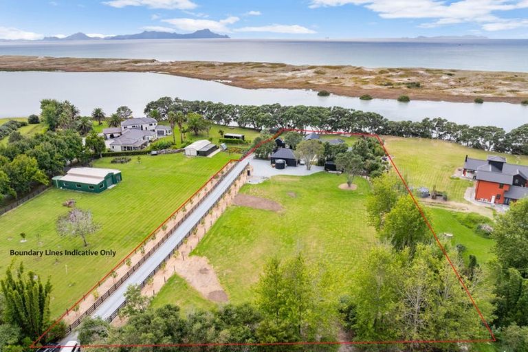 Photo of property in 615 Cove Road, Waipu, 0582