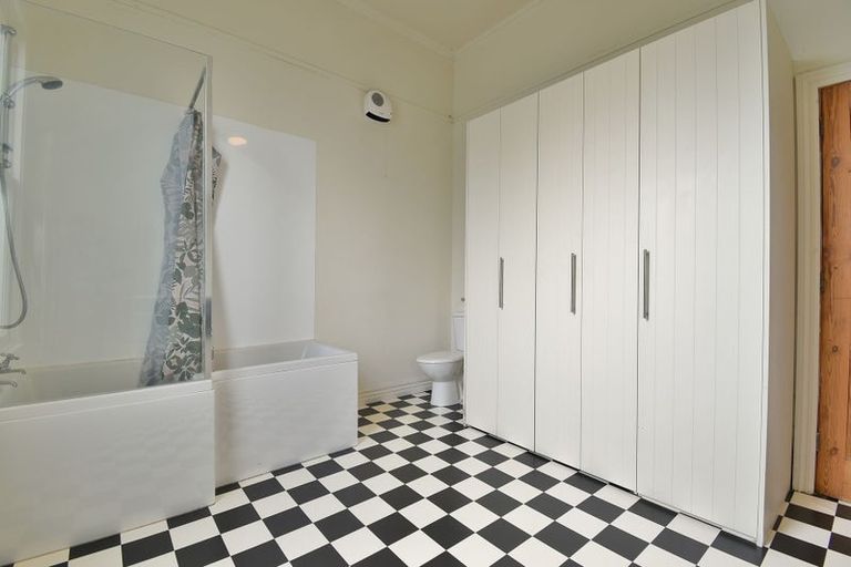 Photo of property in 32 Clifford Street, Dalmore, Dunedin, 9010