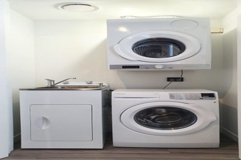 Photo of property in 3/217 Armagh Street, Christchurch Central, Christchurch, 8011