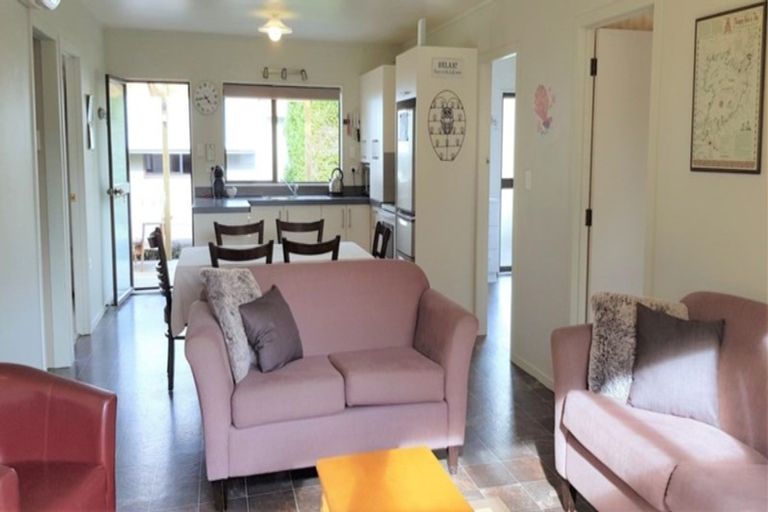 Photo of property in 2/14 Candu Lane, Kinloch, Taupo, 3377