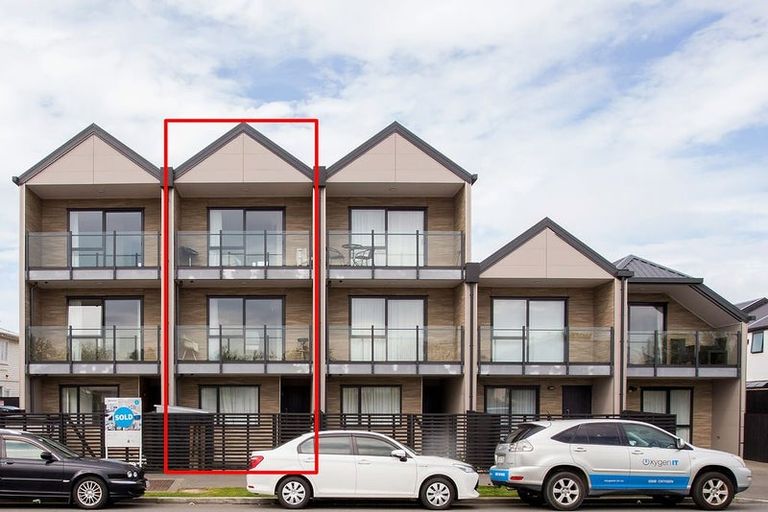 Photo of property in 2/116 Stanmore Road, Linwood, Christchurch, 8011