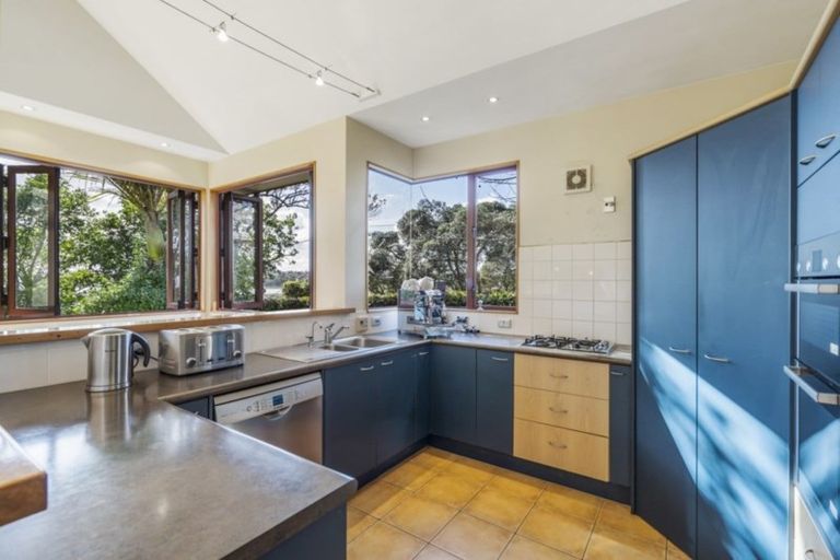 Photo of property in 65a Beresford Street, Bayswater, Auckland, 0622