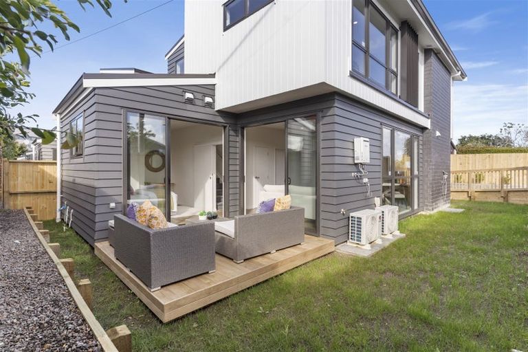 Photo of property in 6c Eversleigh Road, Belmont, Auckland, 0622