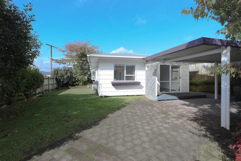 Photo of property in 417 Pukehangi Road, Pomare, Rotorua, 3015