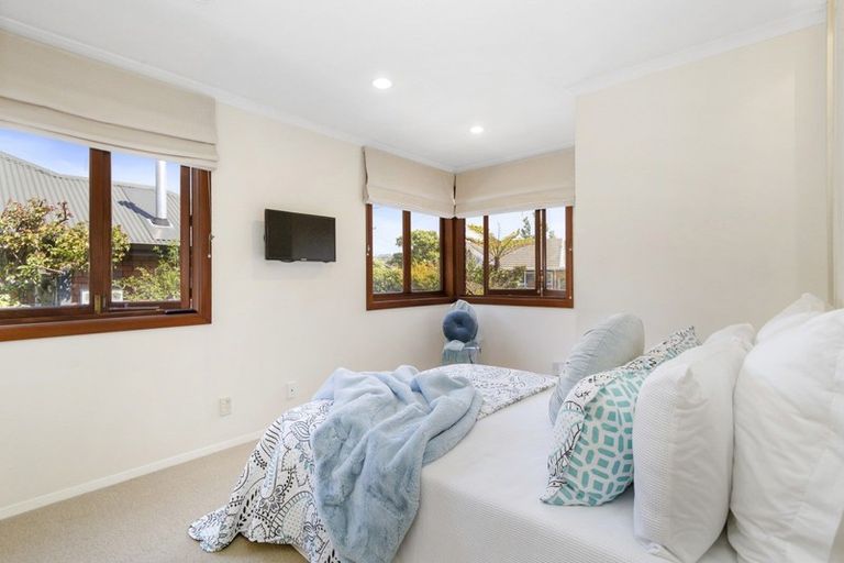 Photo of property in 1a Colin Grove, Hutt Central, Lower Hutt, 5010