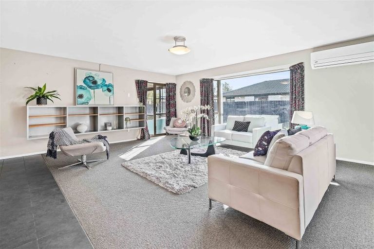 Photo of property in 14 Fernbrook Place, Mairehau, Christchurch, 8013