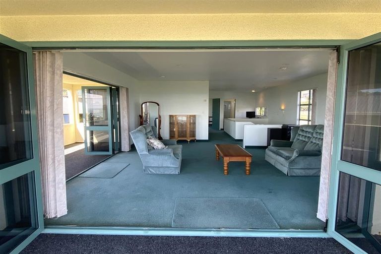 Photo of property in 87 Main South Road, Karoro, Greymouth, 7805