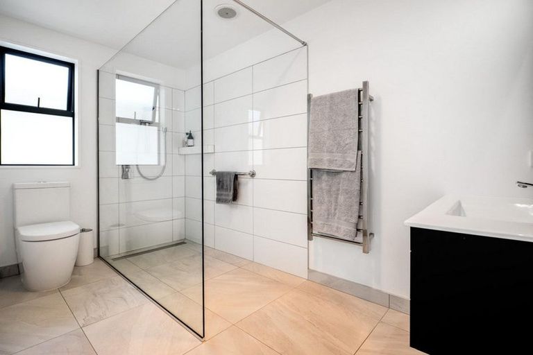 Photo of property in 52 Beachvale Drive, Kaiapoi, 7630