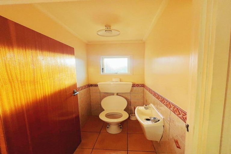 Photo of property in 26 Awaruku Road, Torbay, Auckland, 0630