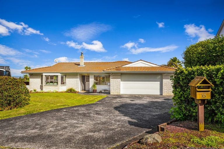Photo of property in 15 Tatyana Place, Massey, Auckland, 0614