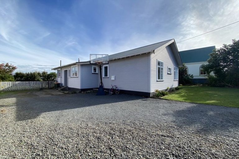 Photo of property in 41 Egmont Street, Kaponga, Hawera, 4679