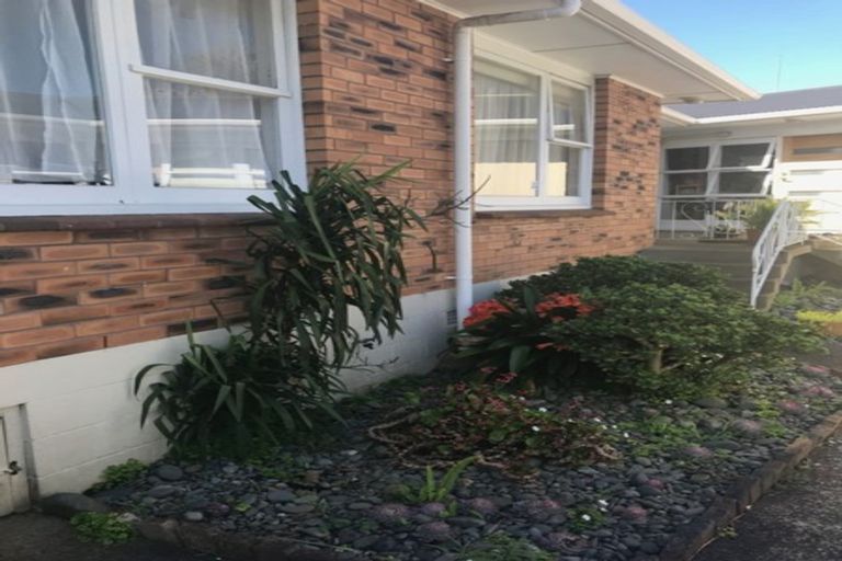 Photo of property in 2/1a Wade Avenue, Onehunga, Auckland, 1061