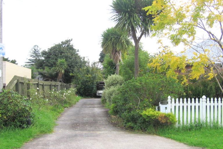 Photo of property in 1/31 Watson Place, Papatoetoe, Auckland, 2025