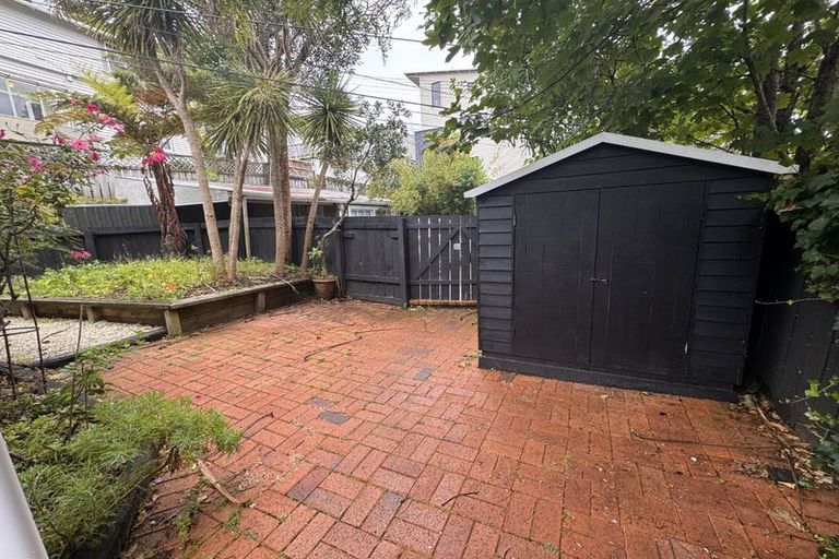 Photo of property in 3 Lewisville Terrace, Thorndon, Wellington, 6011