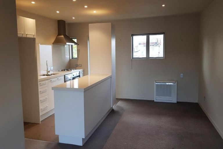 Photo of property in 4/23 Clare Road, St Albans, Christchurch, 8014