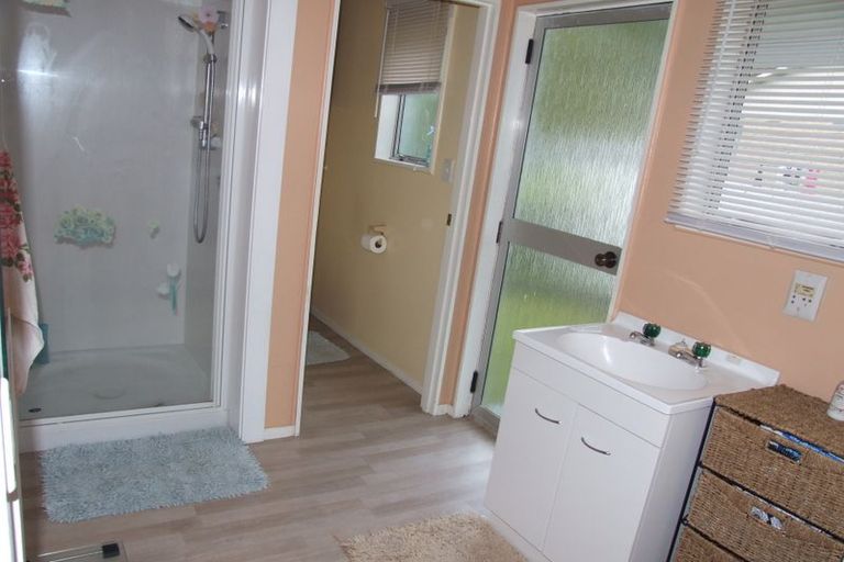 Photo of property in 16 Maria Place, Turangi, 3334