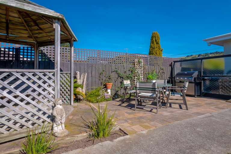 Photo of property in 71a Main Road, Redcliffs, Christchurch, 8081